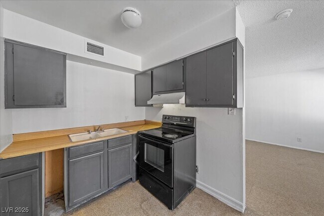 521 S Maryland Pkwy Unit A16