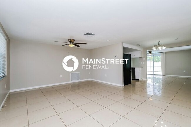 Photo - 3 Bedroom Pet-Friendly Home in NEW PORT RI...