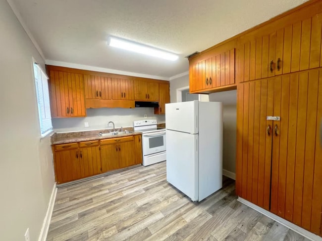 Photo - 73 Martin Luther King Jr Ave