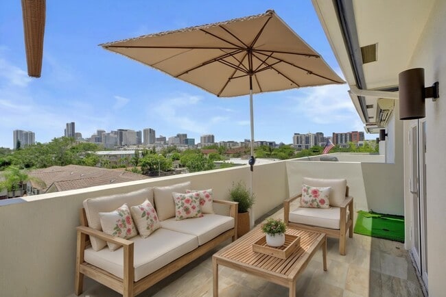 Rooftop - 820 NE 7th St