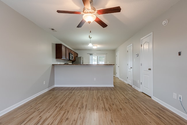 Photo - 133 Glen Cannon Drive
