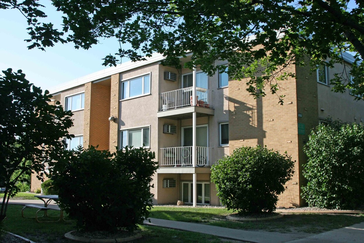 Photo - 612 N 4th St (Mankato, MN)