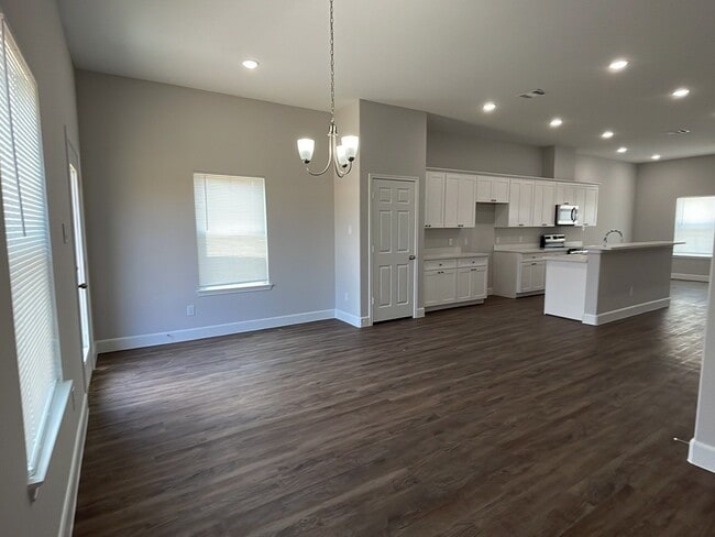 Photo - 798 Rd 5702