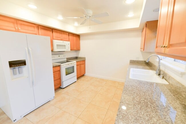 Photo - 251 Avenida Madrid Unidad #2