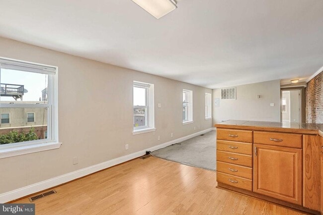 Photo - 249 S Chester St Unit 3
