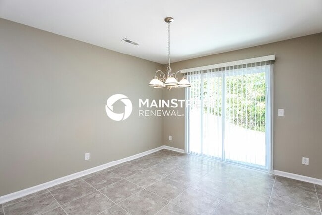 Photo - 3 Bedroom Pet-Friendly Home in Greensboro, NC with Main Street Renewal