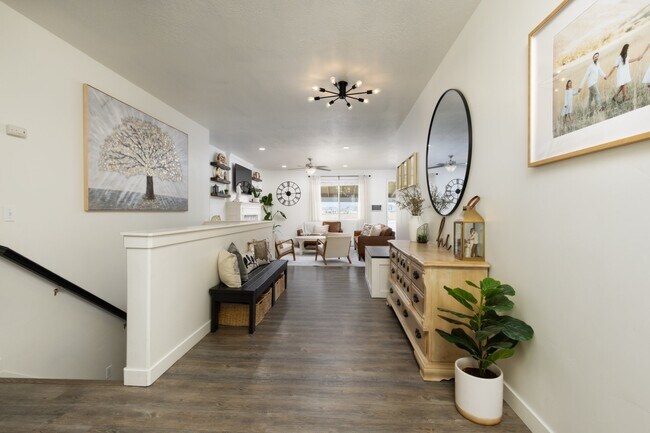 Photo - 183 E Lake View Dr