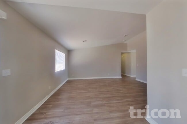 Photo - 3134 Meadow Flower Ave