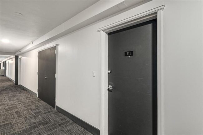 Photo - 620 Peachtree St NE Condo Unit 511