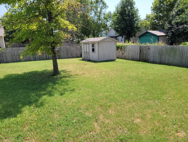 Photo - Secluded 3 Bedroom 2 Bathroom!