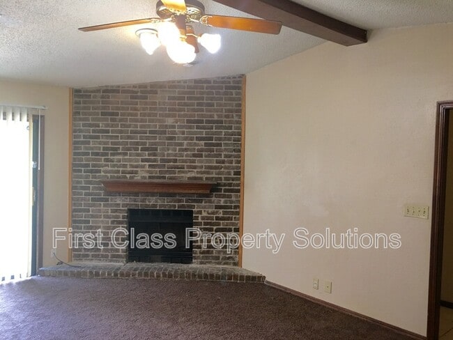 Photo - 513 NW 114th St