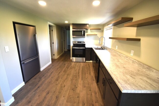 Photo - Newly Remodeled Home in Quiet Neighborhood!