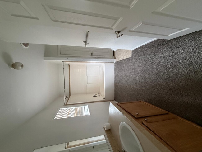 Photo - 2957 Doc Mackey Rd