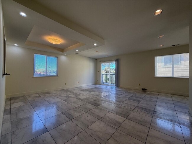 Photo - 2225-2225 9th Ave