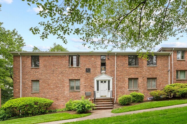 Photo - 33B Troy Dr Condo Unit B