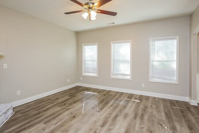 Photo - 1521 Lily Valley Dr