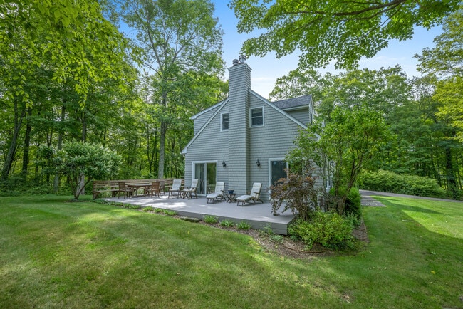 Photo - 268 Under Mountain Rd