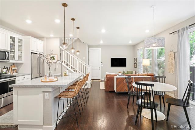 Photo - 209 West Jamison Court