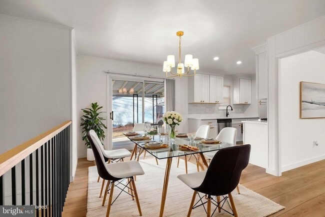 Photo - 1420 Gilbert Rd