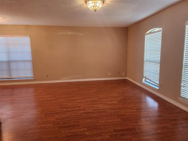 Photo - 7102 Lo Chalmers Ln