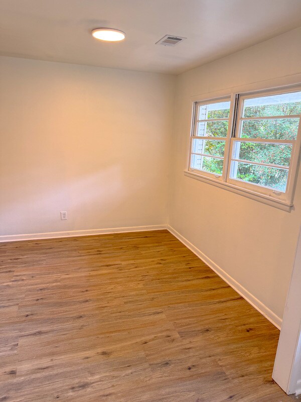 Photo - 633 Brookwood Dr