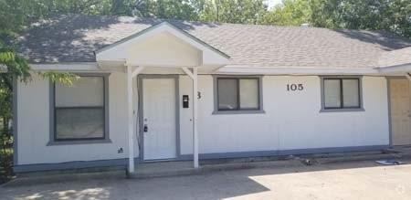 Building Photo - 105 E Tyler St Rental