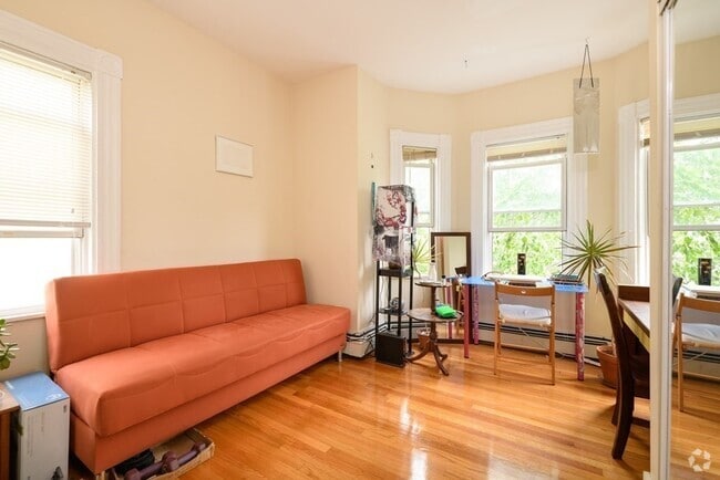 Building Photo - 39 Skehan St Unit 3 Rental