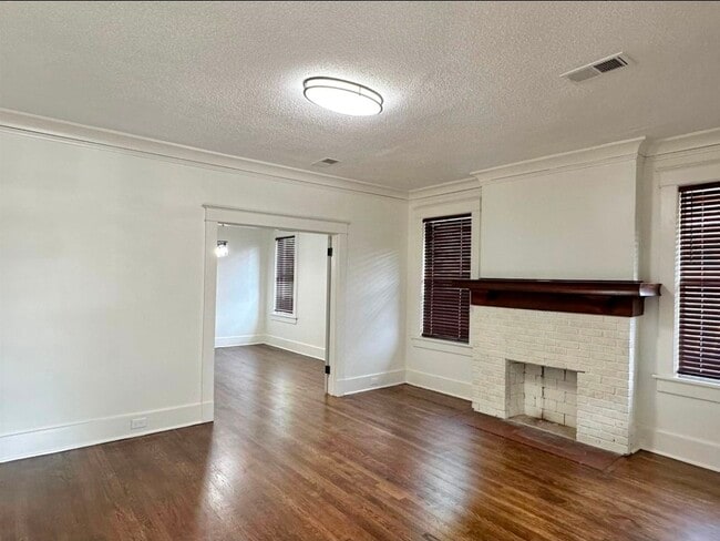 Photo - 1151 Tanglewood St