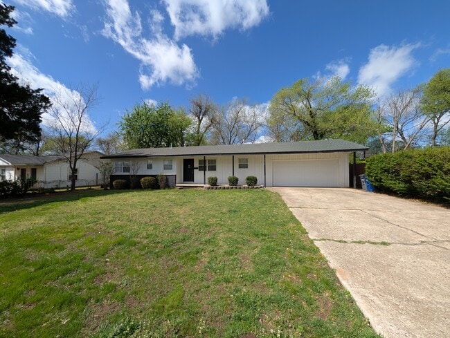 Building Photo - 5214 S Delaware Pl
