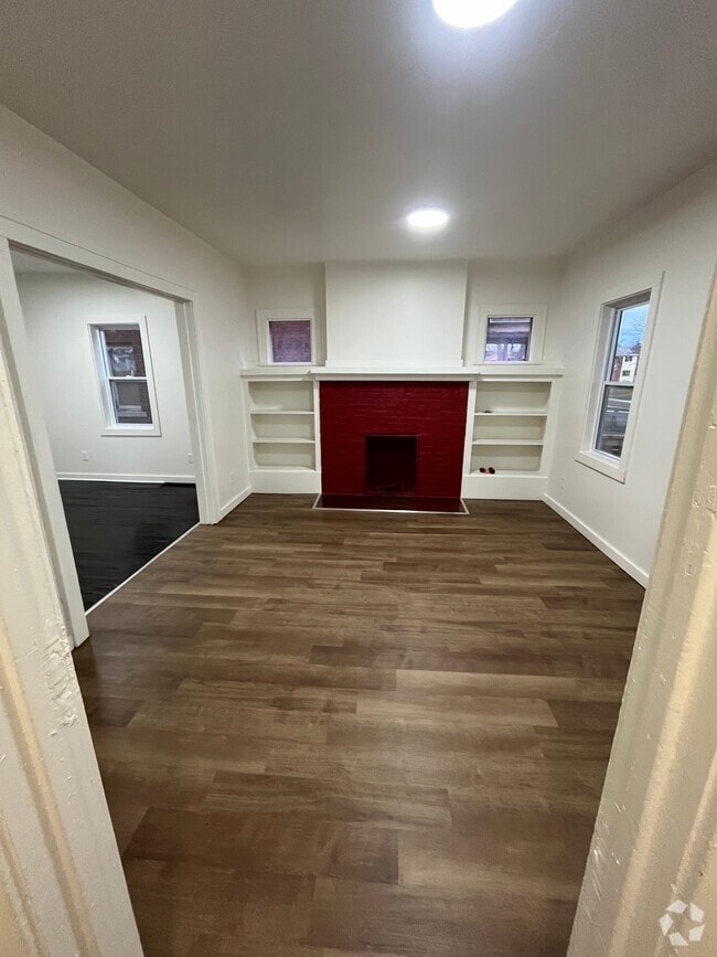 Building Photo - 4566 Seebaldt St Rental