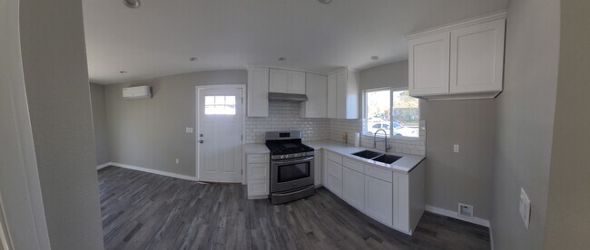 Photo - 25069 Chestnut St