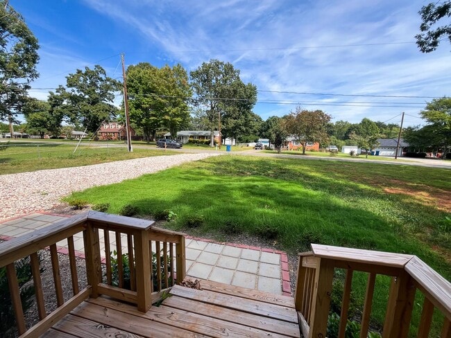 Photo - Gorgeous 3 bedroom, 2 bathroom brick home ...