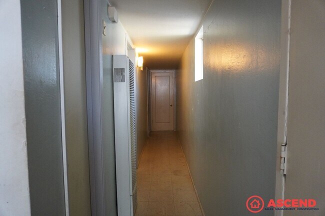 Photo - 717 30th St Unit 717 30th St