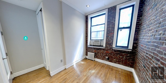 Photo - E 13TH ST. Unidad 1A