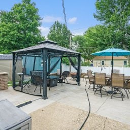 Photo - 205 Lake Hills Rd