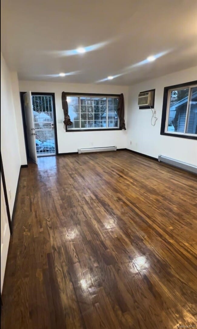 Photo - 119-18 178th Pl