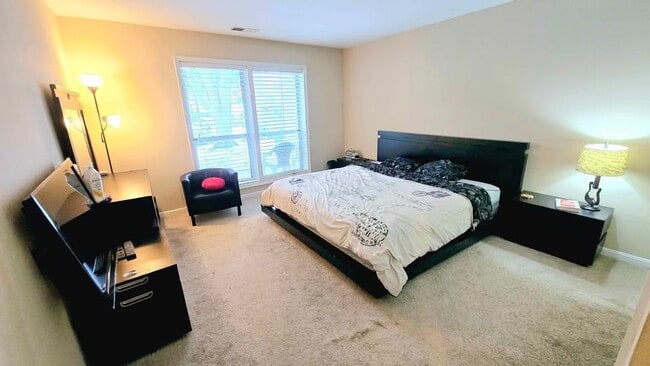 Photo - 3175 Summit Square Dr