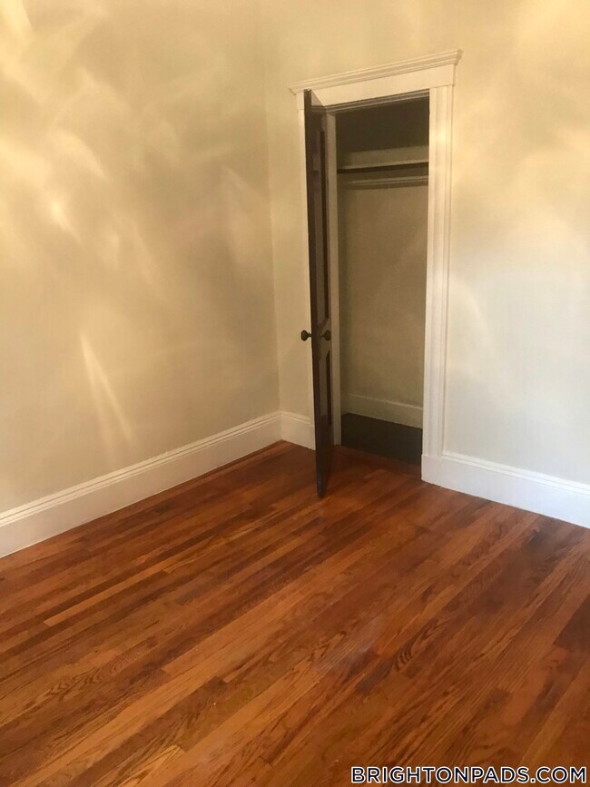 Photo - 10 Lothian Rd Unit 5