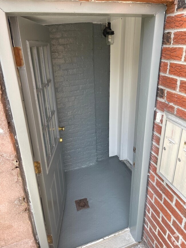Building Photo - 447 Degraw St Unit duplex Rental