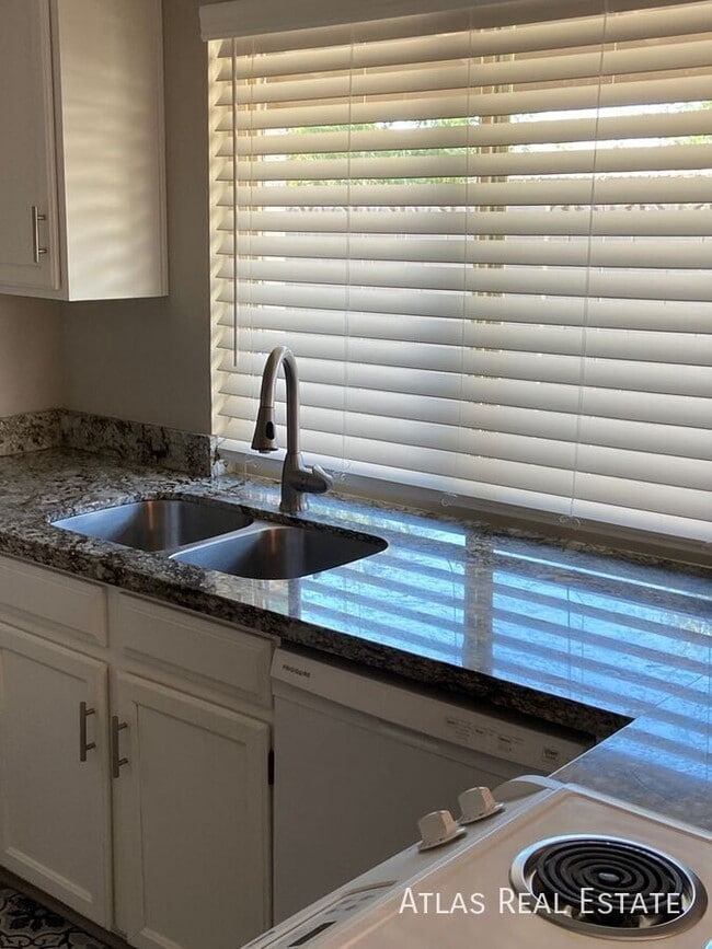 Photo - 4546 W Continental Dr