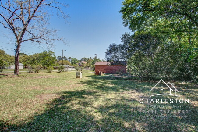 Photo - 200 State Rd S-8-384