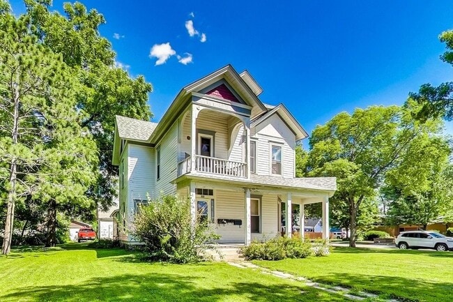 Photo - 642 Summit Ave