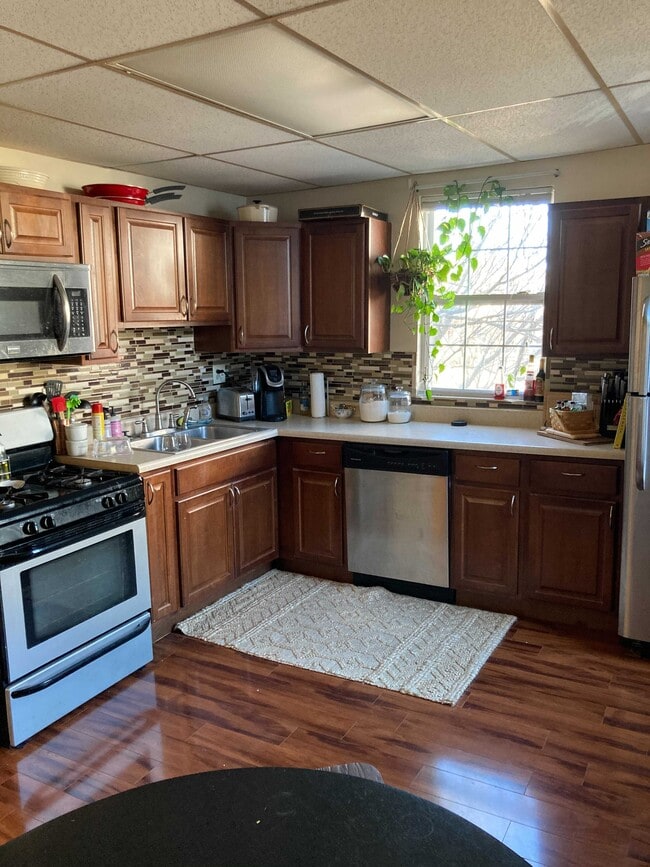 Building Photo - 173 36th St Unit 2
