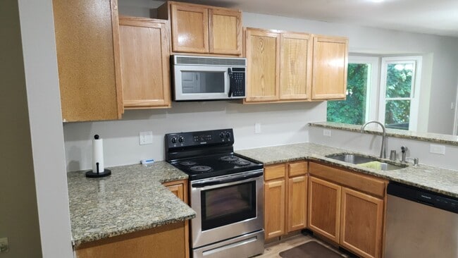 Photo - 102 Reton Ct