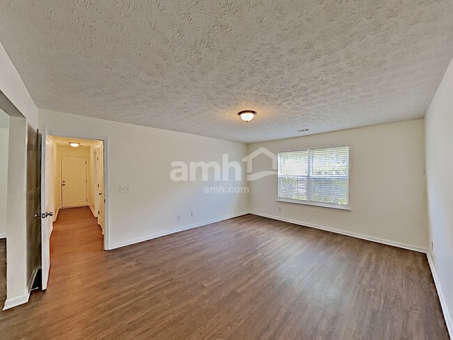 Photo - 78 Red Maple Way