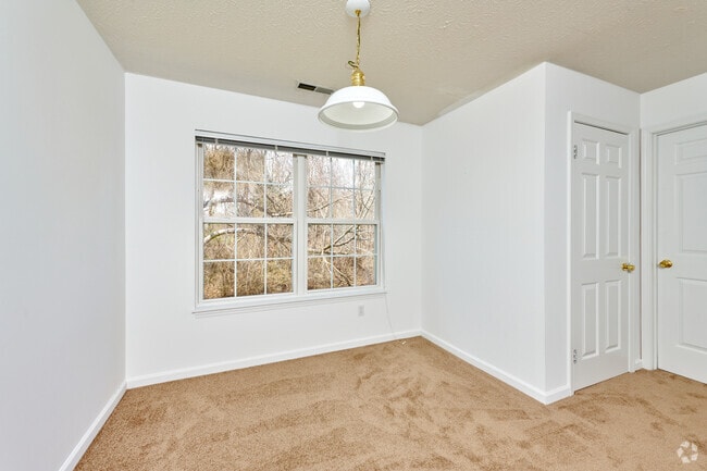2BR, 2BA-1,211SF Dining Room