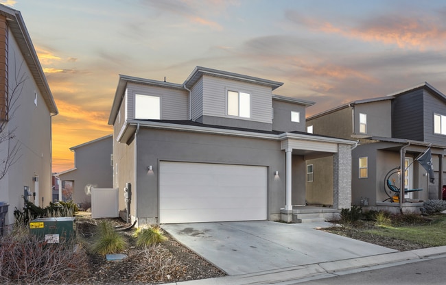 Photo - Cute 4-Bedroom Home in Vineyard!