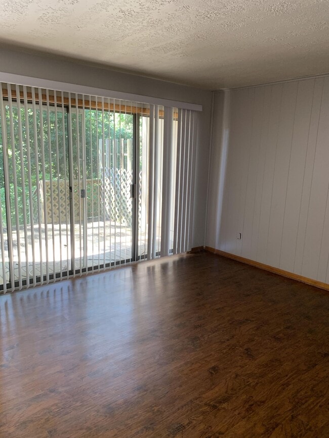 Photo - 603 Cache Cove Ct