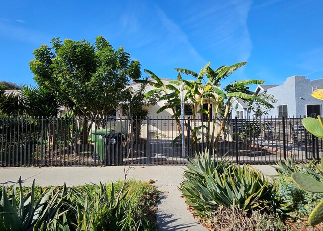 2623 Hillcrest Dr Unidad 2623 Hillcrest Dr