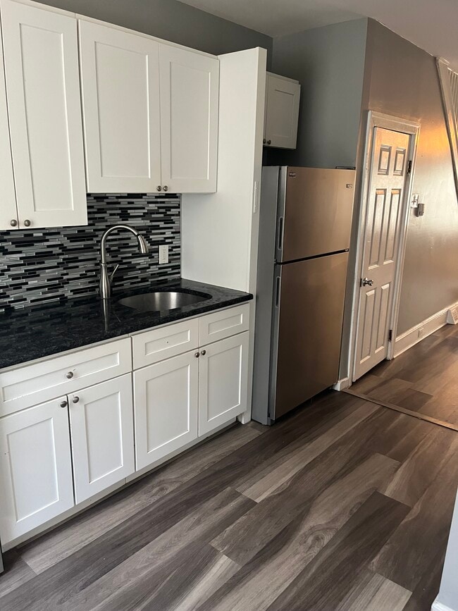Building Photo - 1449 S 28th St Rental